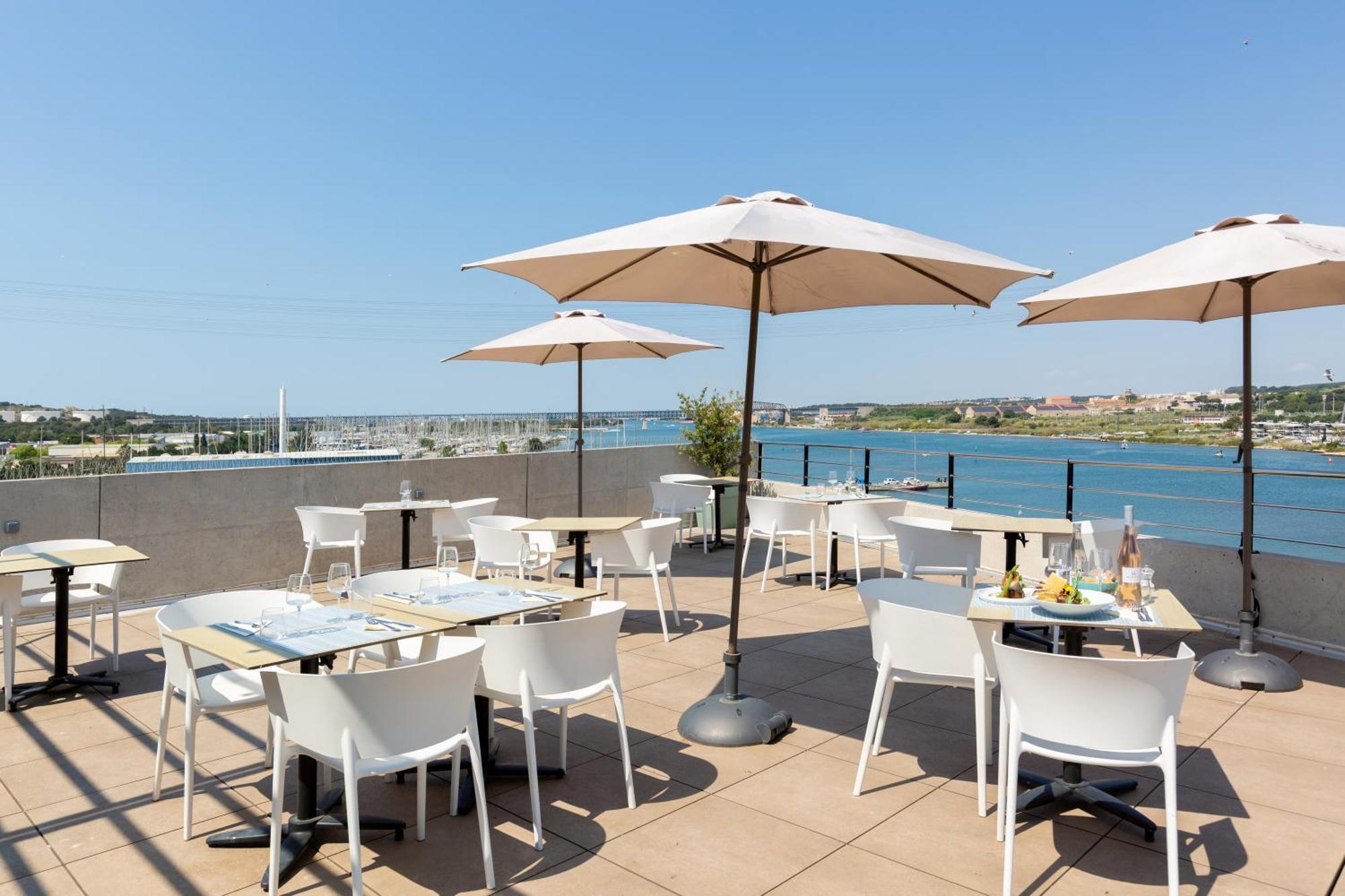 Golden Tulip Hotel & Rooftop Martigues Provence Exterior foto