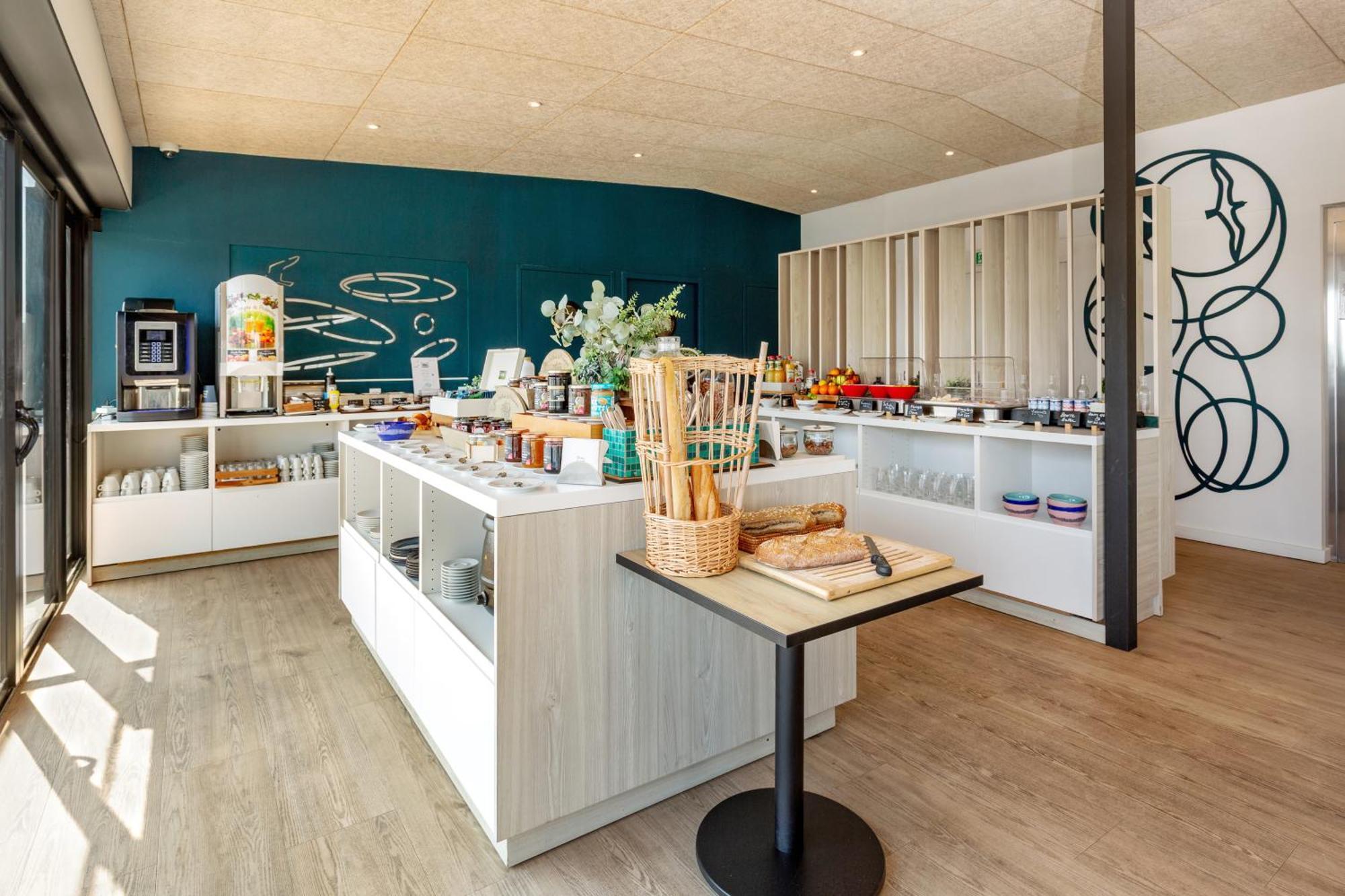 Golden Tulip Hotel & Rooftop Martigues Provence Exterior foto