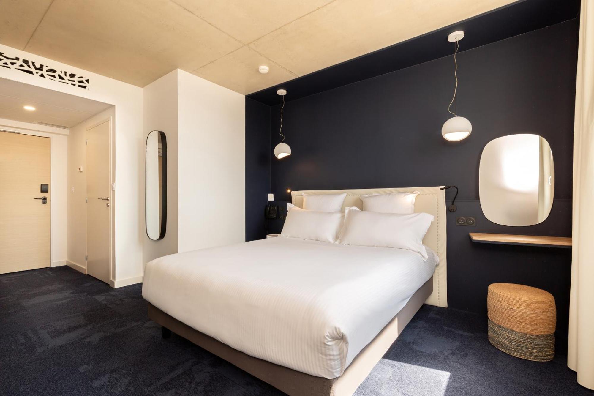 Golden Tulip Hotel & Rooftop Martigues Provence Exterior foto