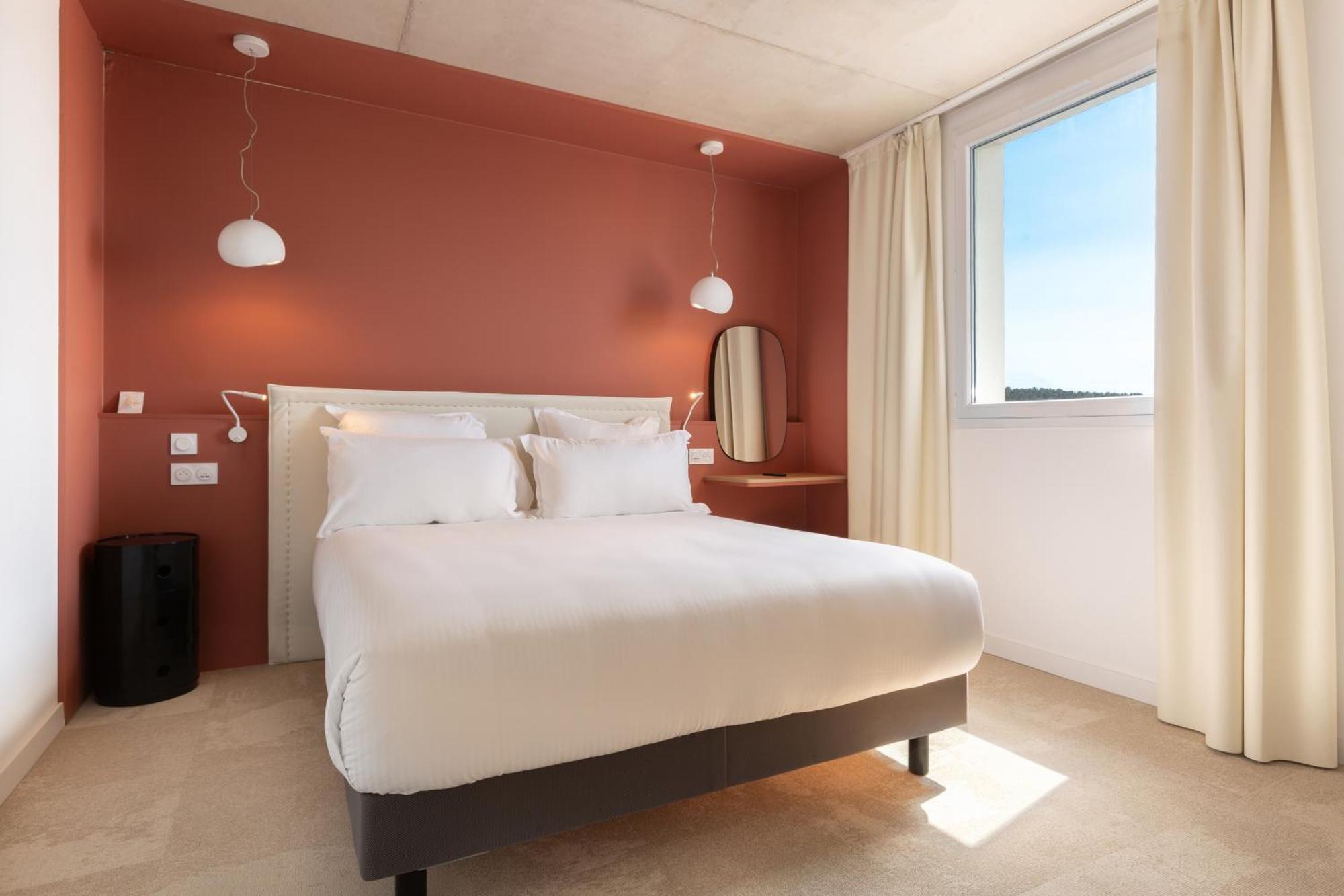 Golden Tulip Hotel & Rooftop Martigues Provence Exterior foto